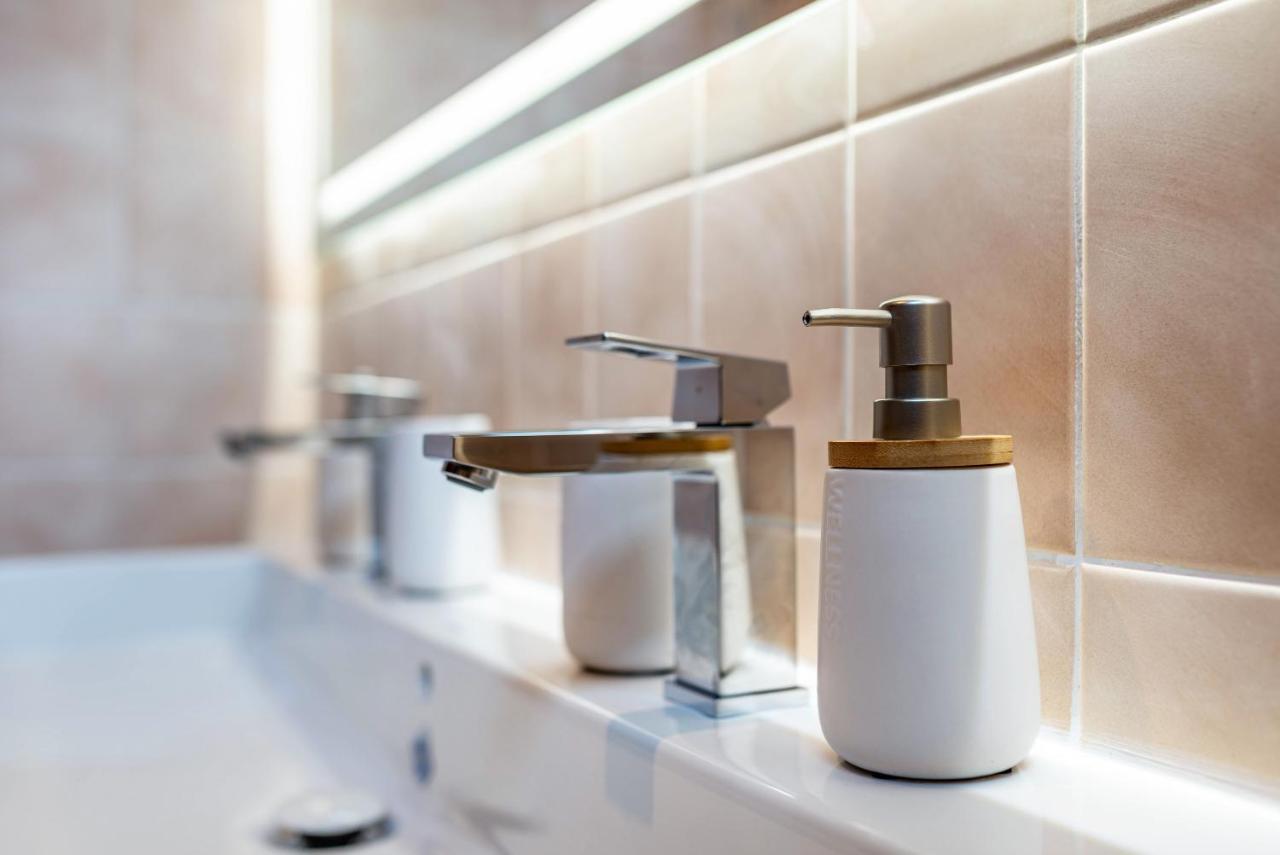 Cheng Lägenhet Baden-Baden Exteriör bild
