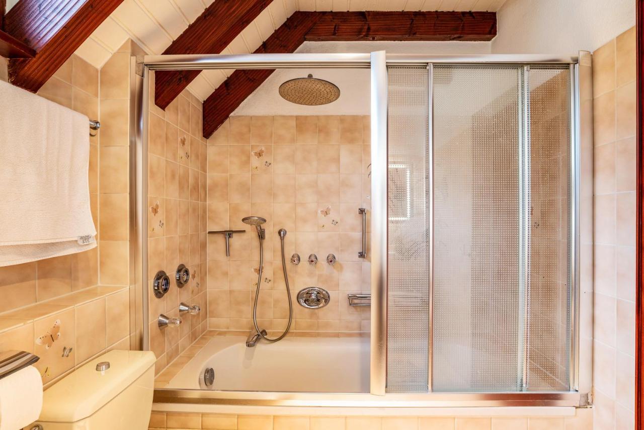 Cheng Lägenhet Baden-Baden Exteriör bild